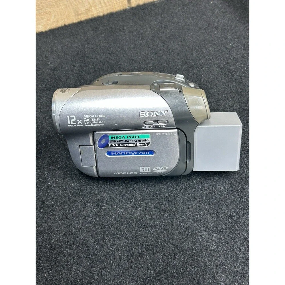Sony Handycam DCR-DVD 203 DVD Camcorder 12x Optical Zoom with Accesories B-17